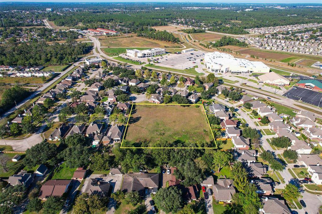 Lone Star College- Houston North campus is pictured in the middle of the photo, adjacent to Fallbrook Church