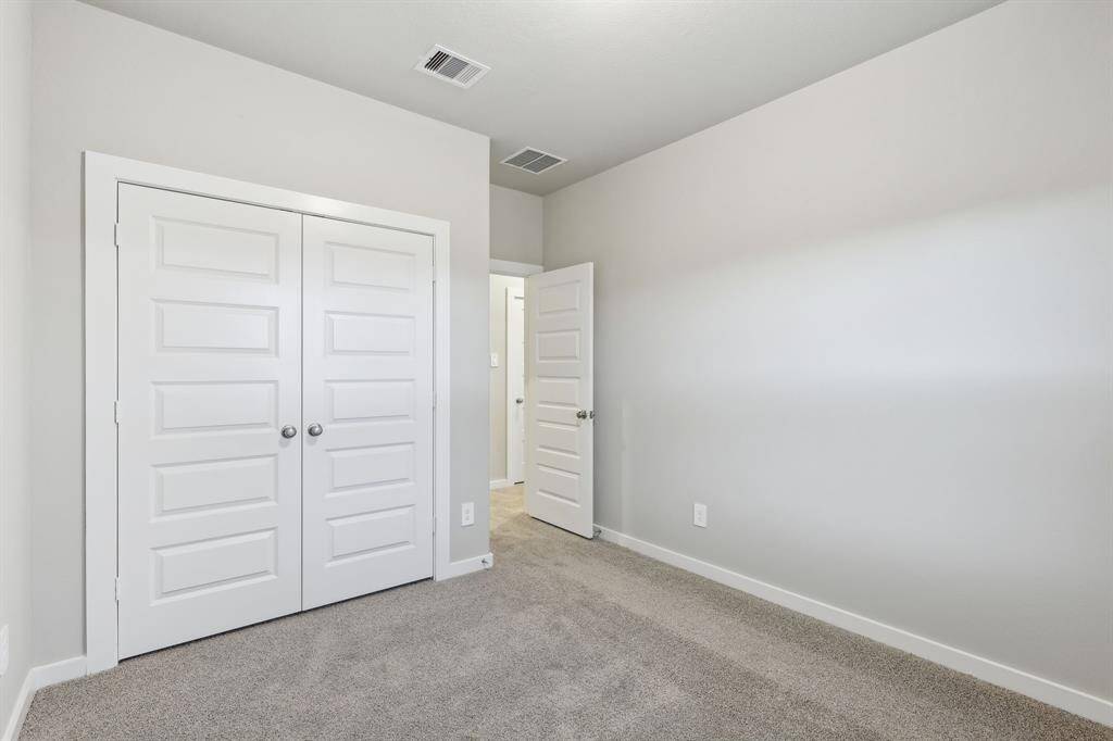 Photo is not of the actual home, but is an inspirational photo of builder’s model home and may depict options, furnishings, and/or decorator features that are not included