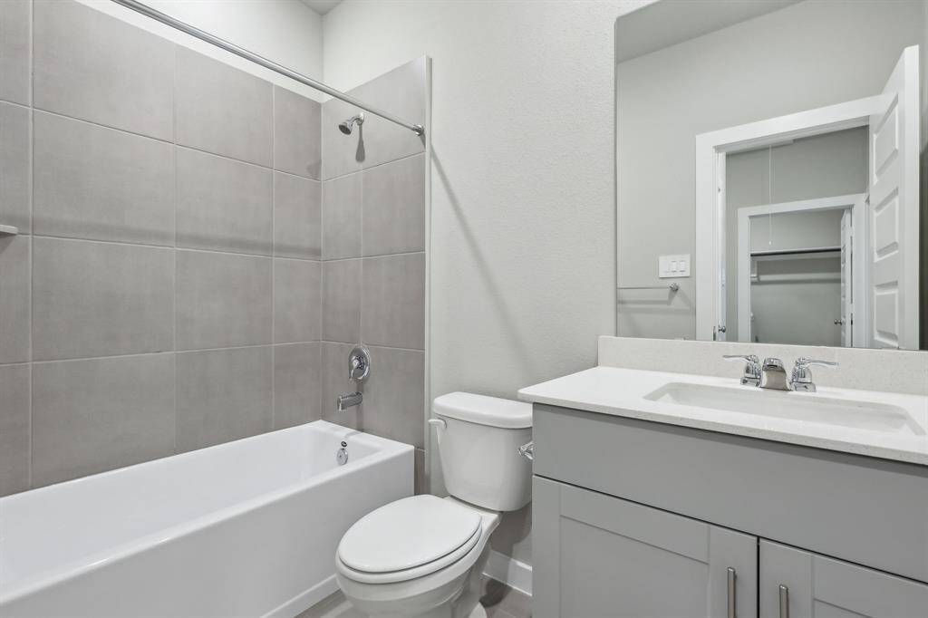 Photo is not of the actual home, but is an inspirational photo of builder’s model home and may depict options, furnishings, and/or decorator features that are not included