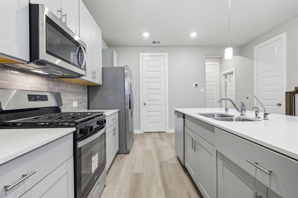 Photo is not of the actual home, but is an inspirational photo of builder’s model home and may depict options, furnishings, and/or decorator features that are not included