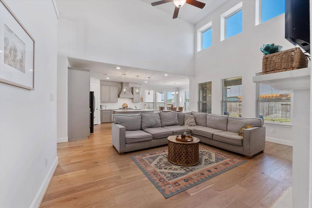 Beautiful open floor plan, perfect for entertaining