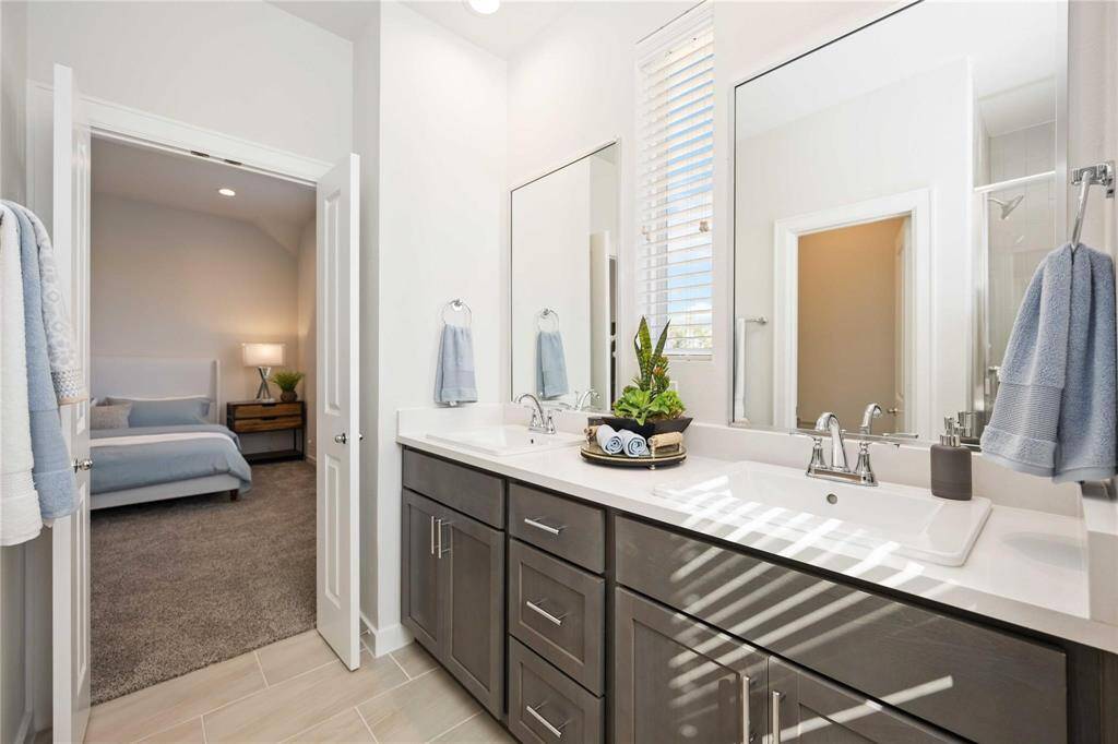 Primary Bath: Double Sink Vanity