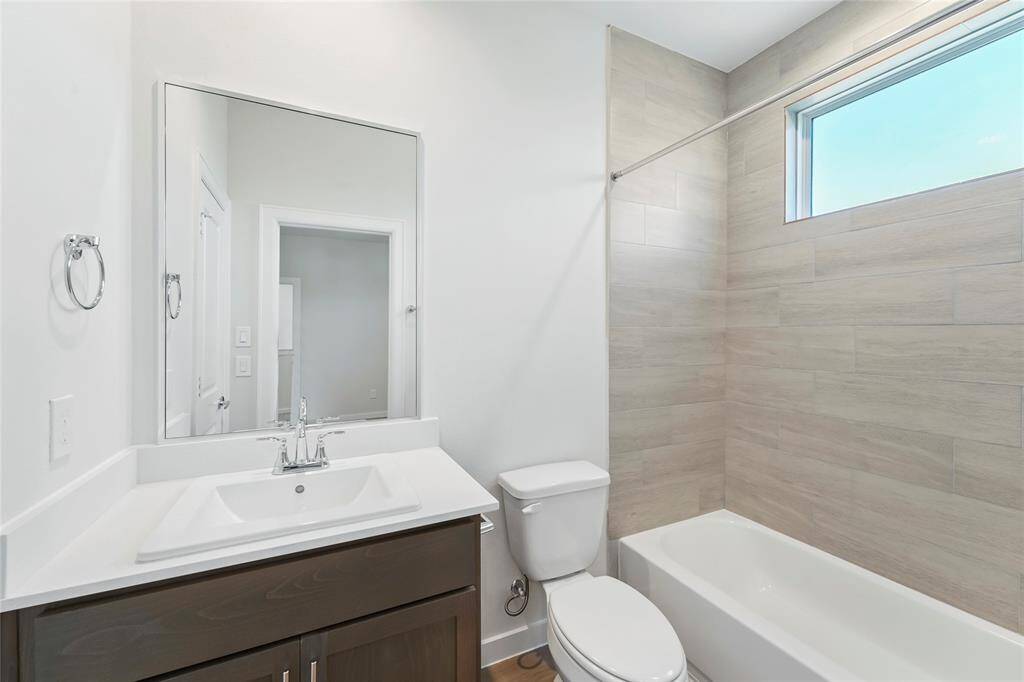 Secondary Full Bathroom 3rd Floor