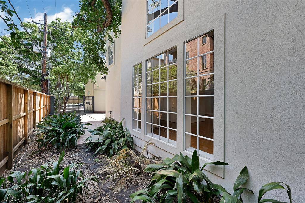 Front entry and is gated for security and privacy!