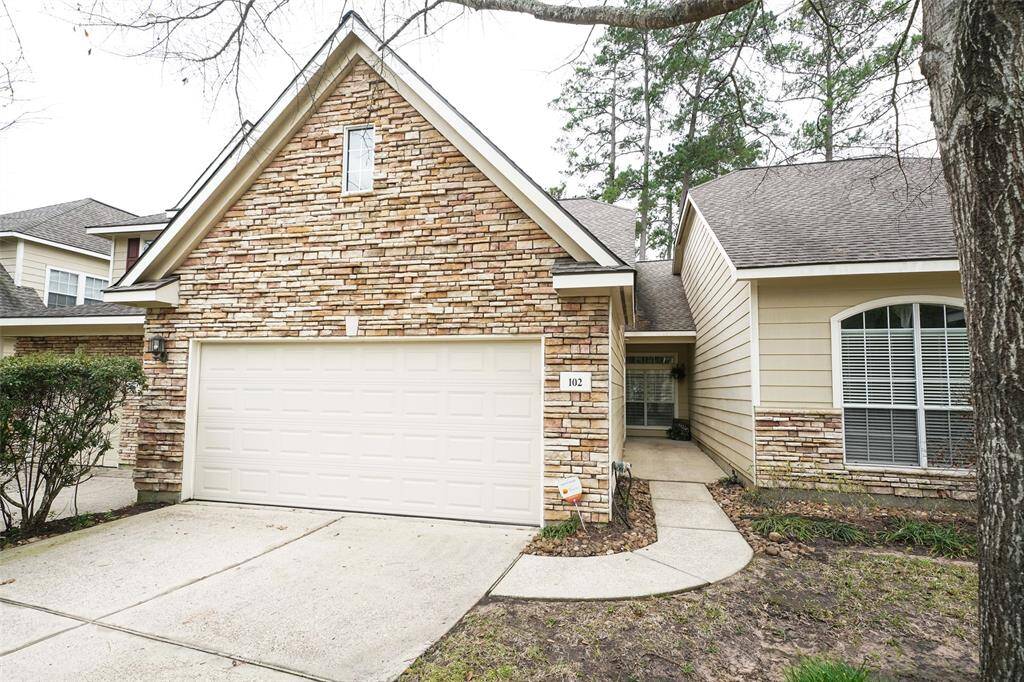 Rare one-story townhome with attached 2 car garage on a culdesac in the popular area of Wintergreen in Alden Bridge.