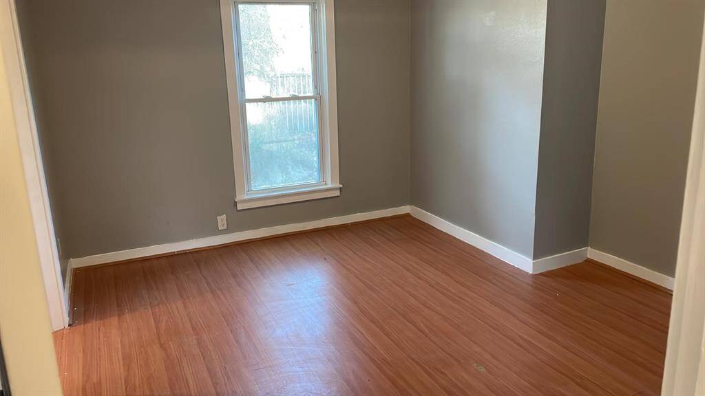 Pictures taken on January 2024 before tenant moves in