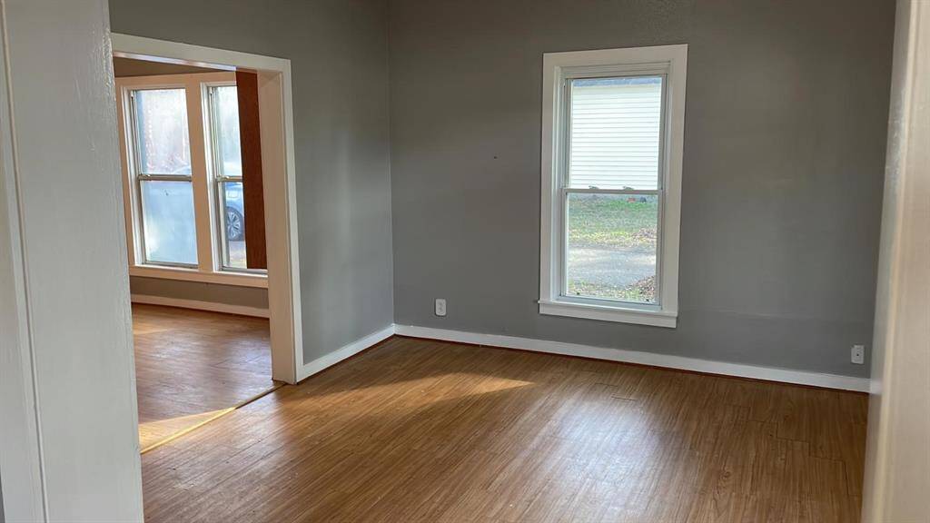 Pictures taken on January 2024 before tenant moves in