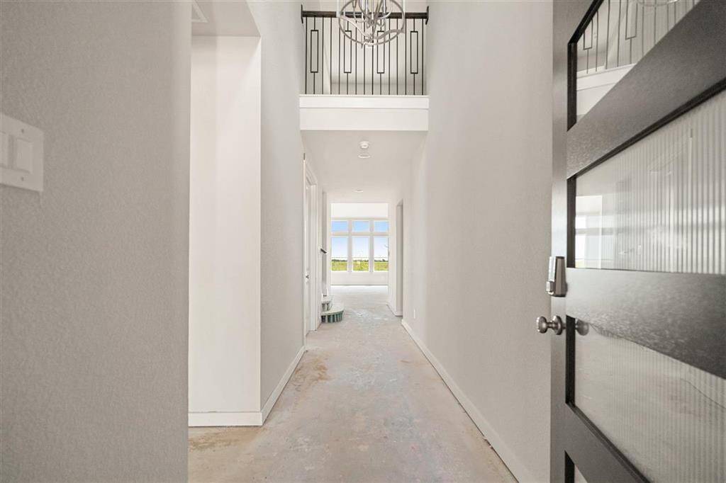 A bright beginning to every day, thanks to the natural light that floods this entryway