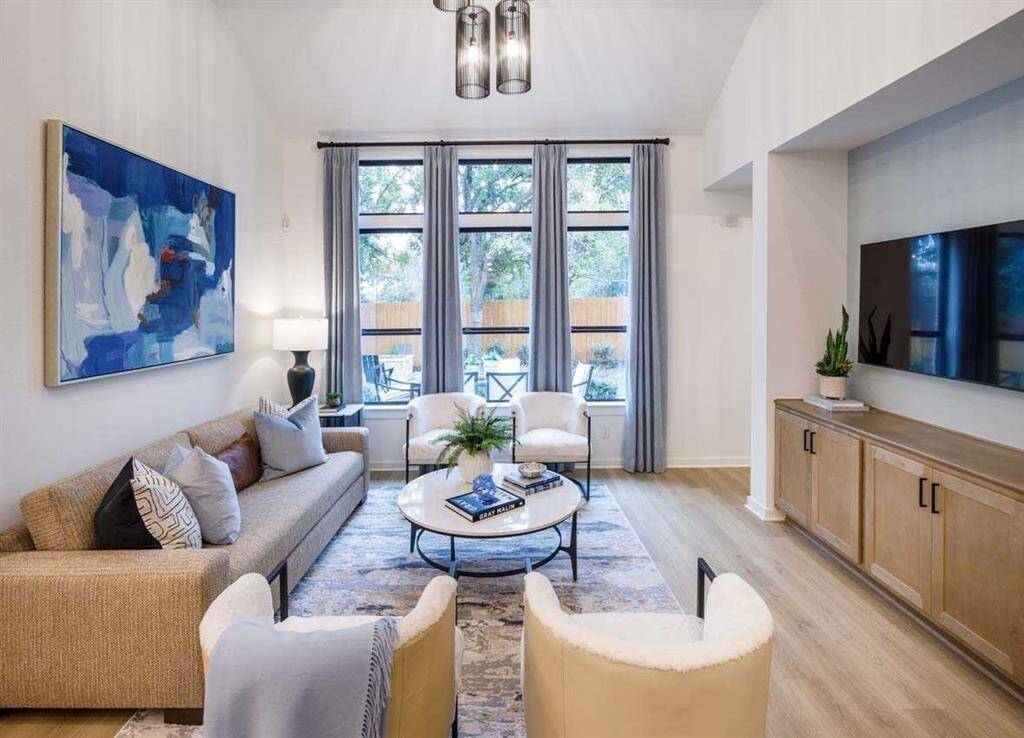 Family Room- Representative