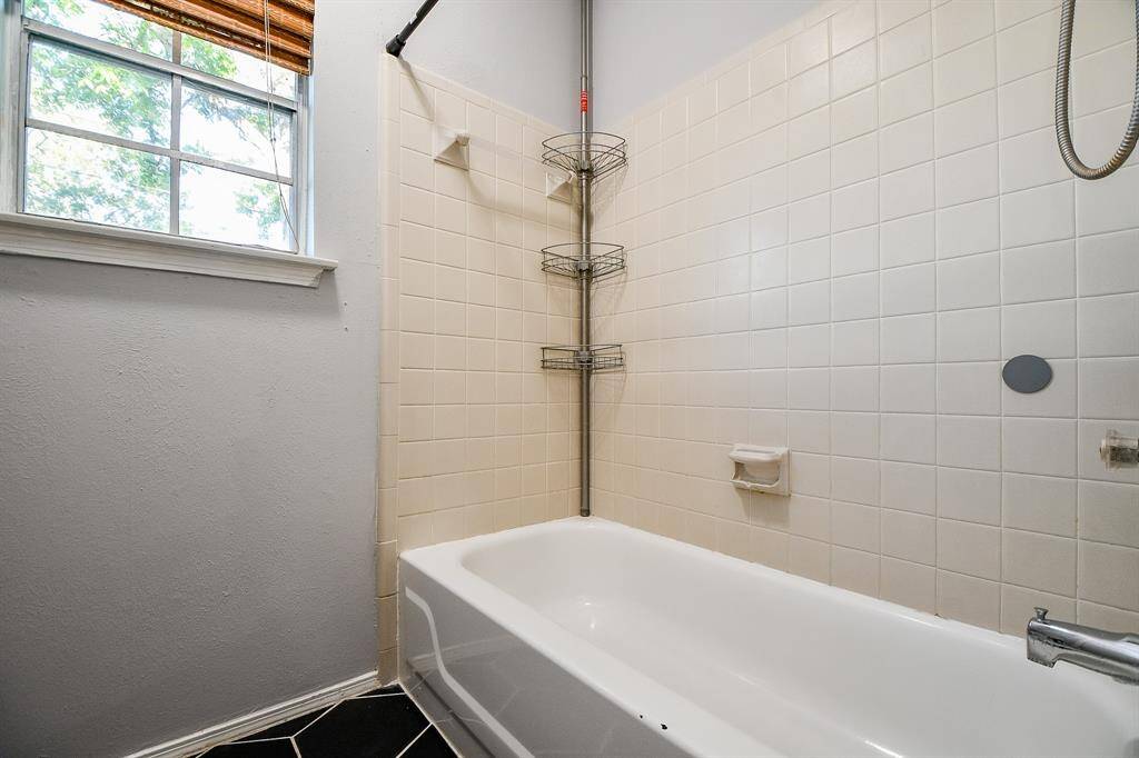 Soaking tub with shower combination, the best of both worlds!