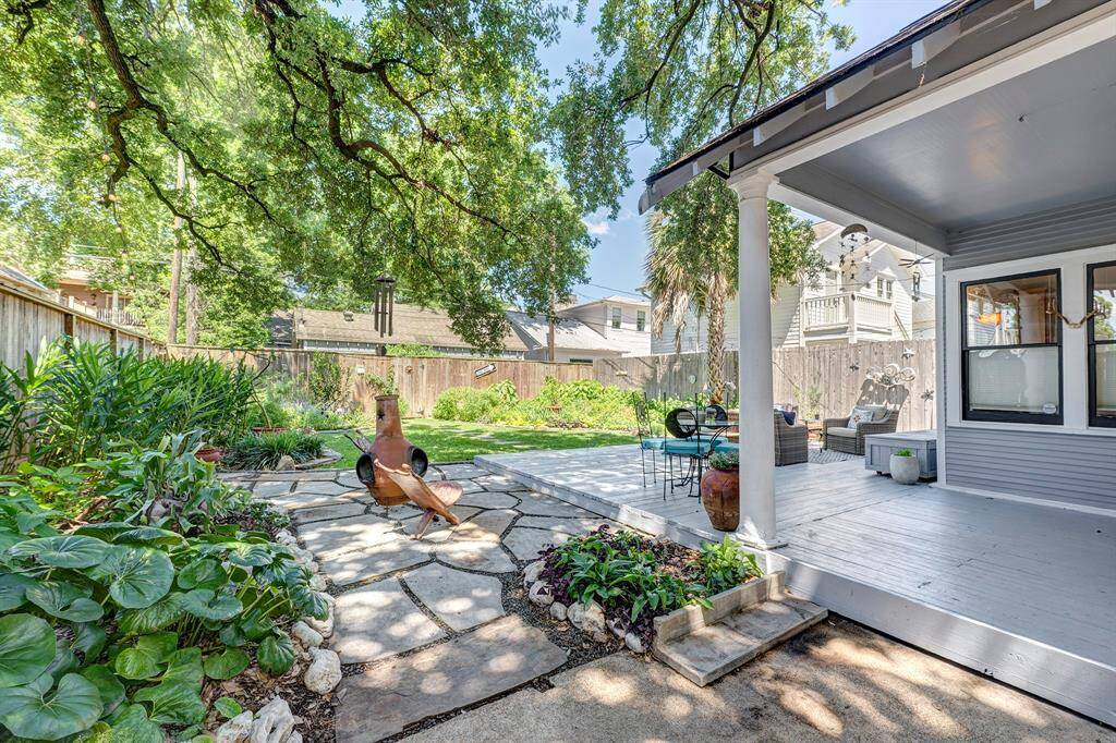 Lots of space to fully enjoy the outdoors.