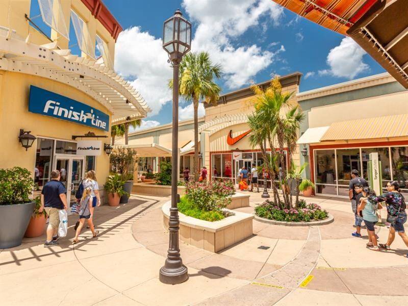 Easy access to the premium Tanger Outlets Houston, HEB, Target, Baybrook Mall