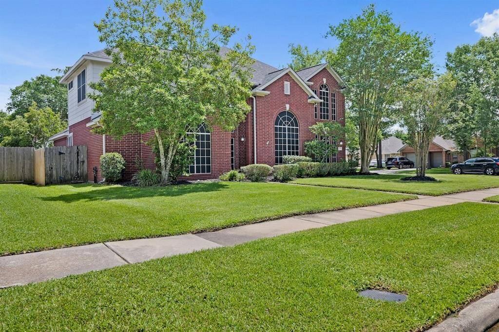 Lovely Corner Lot