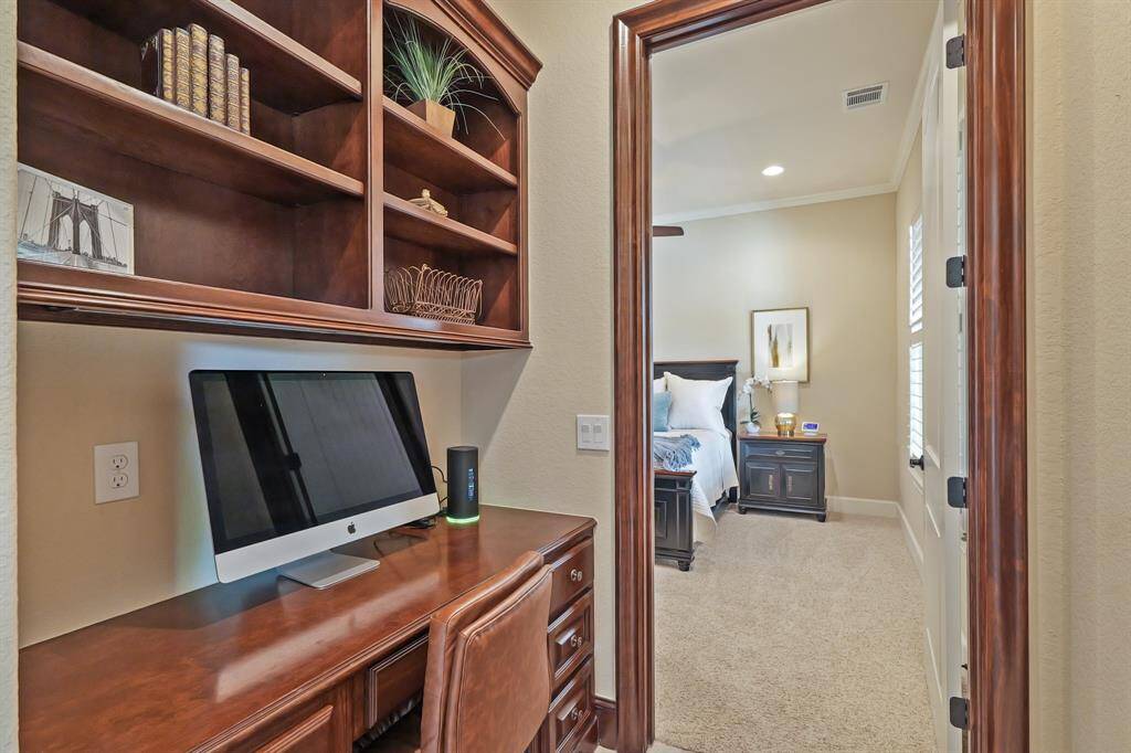 With a thoughtfully placed desk area, the Guest Suite provides an ideal space for productivity or relaxation, perfect for those seeking a quiet corner for work or personal time.