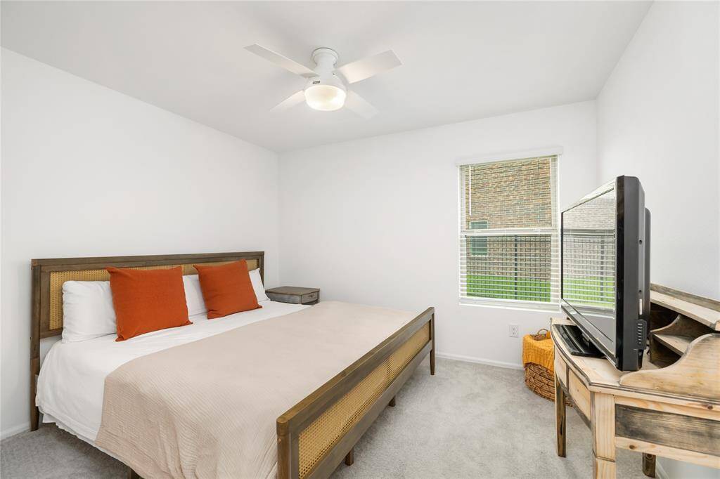 This is the fourth bedroom that offers a private oasis - this room accommodates a king sized bed!