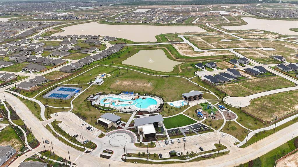Community amenities galore! Includes pools, parks, splash pads and sports courts for residents to enjoy!