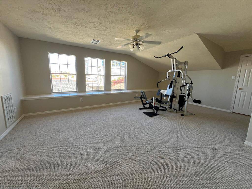 Third floor flex space.