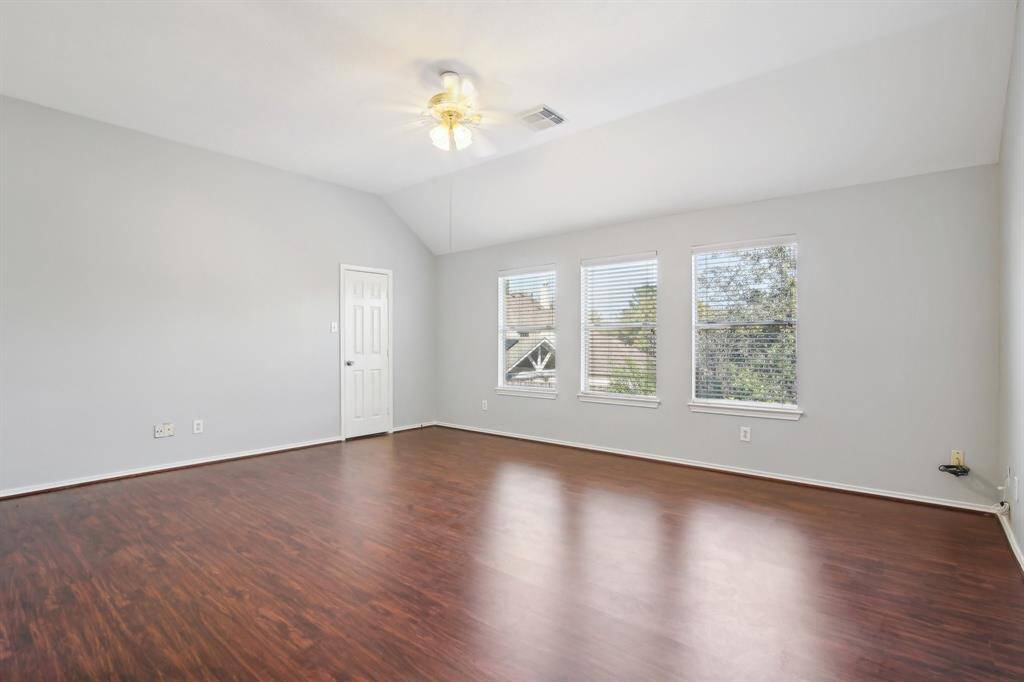 Secondary room.
