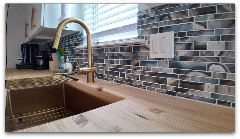 New sink and garbage disposal