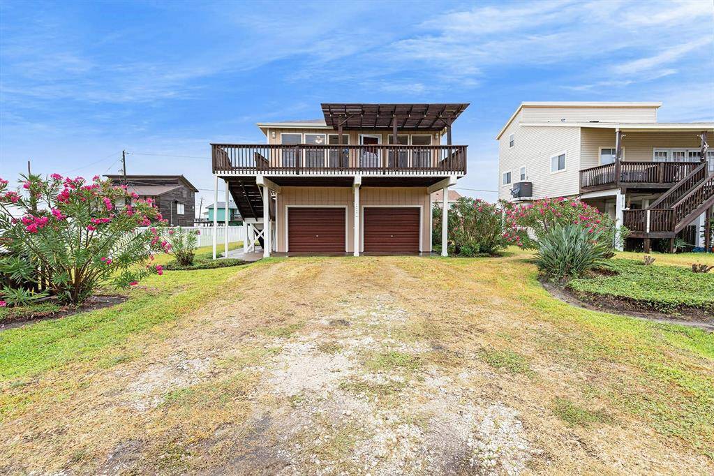 Long double-wide driveway with deep 2 car garage allows ample parking for you and your guests