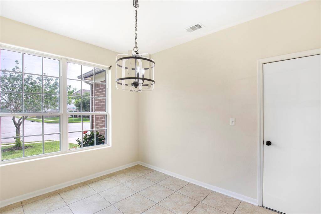 Breakfast room