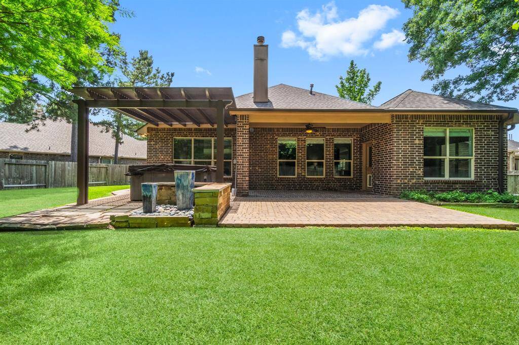 Pergola and hot tub