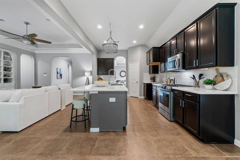 Open kitchen with plenty of space to entertain