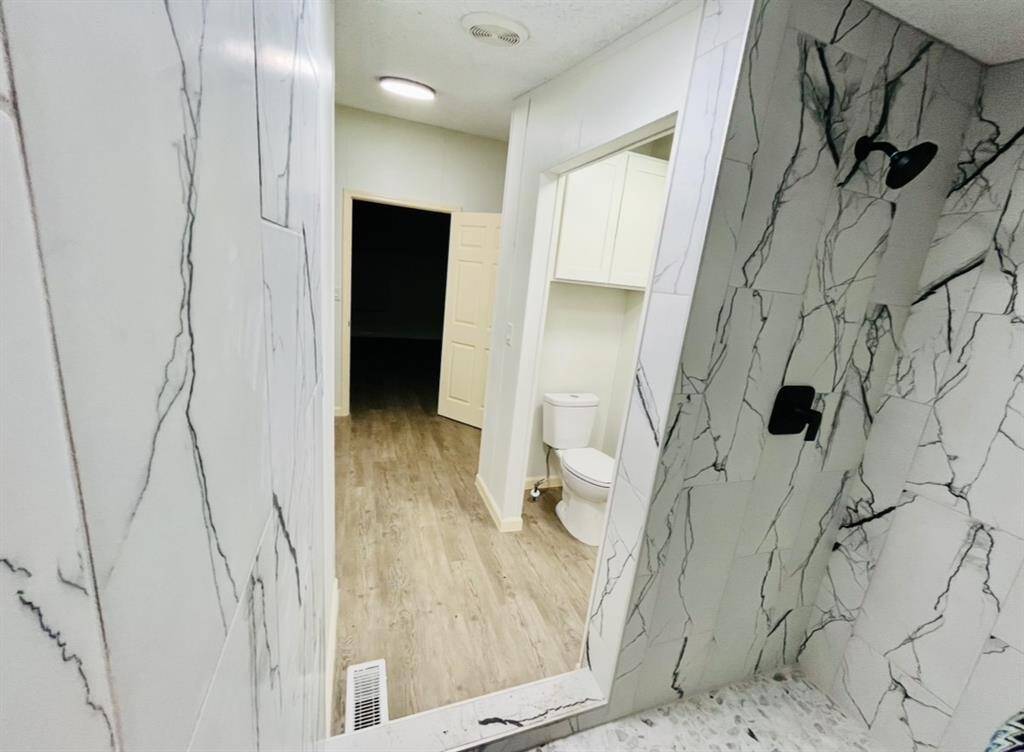 Over sized Primary Shower