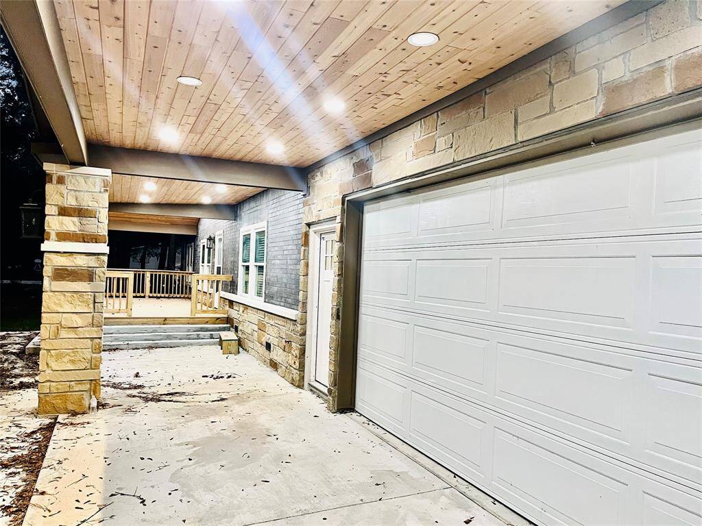 Oversized garage