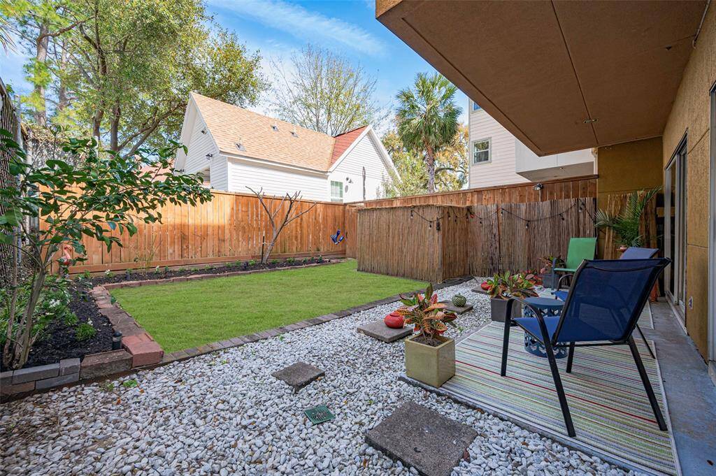 This remarkable home has garnered an award for its breathtaking architecture and innovative design, truly setting it apart as a masterpiece in modern living.