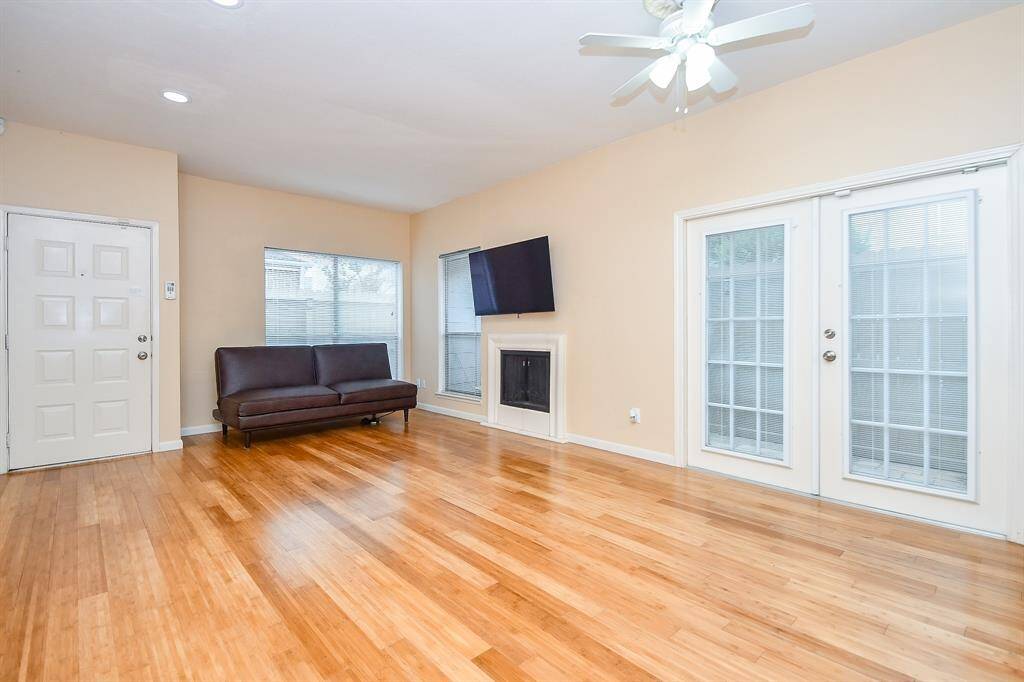 Nice bamboo flooring.