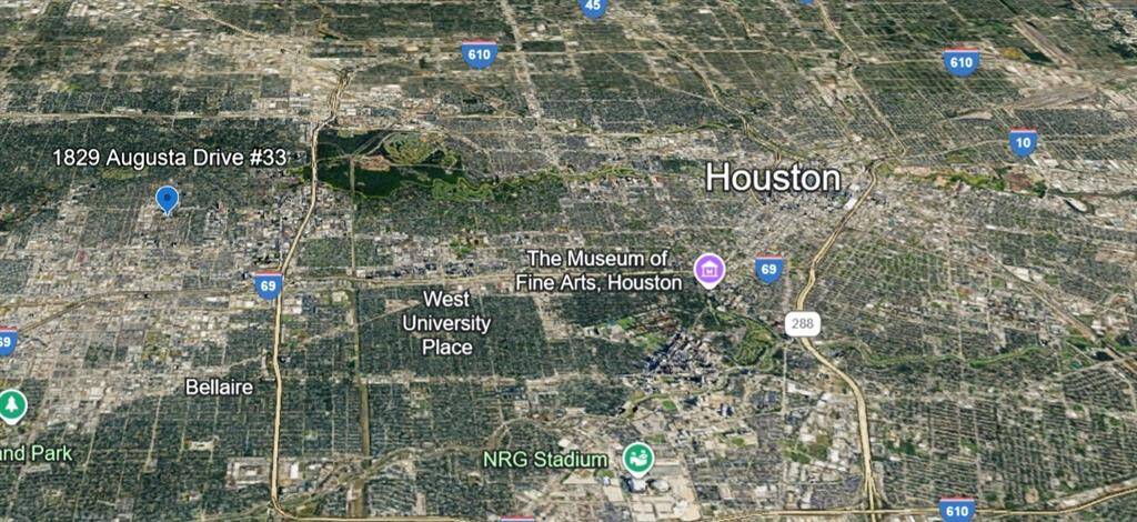 Conveniently located close to downtown Houston.