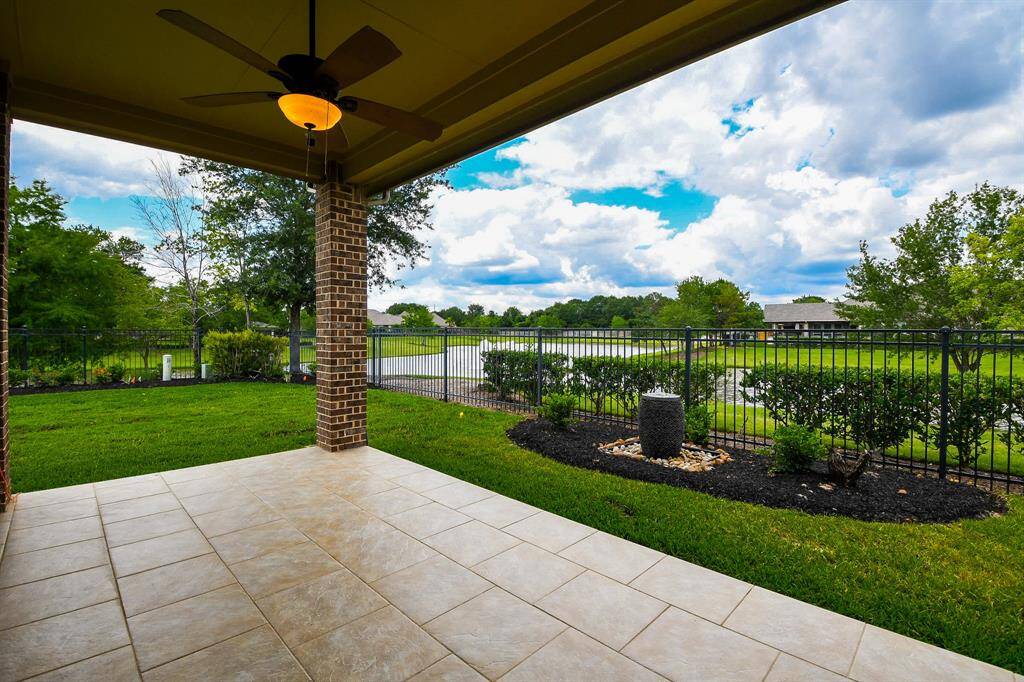 Some folks say that where there is water, there is peace. Just walk to the gate and enjoy the silence.