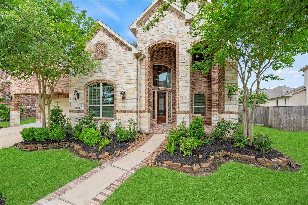 Well maintained yard