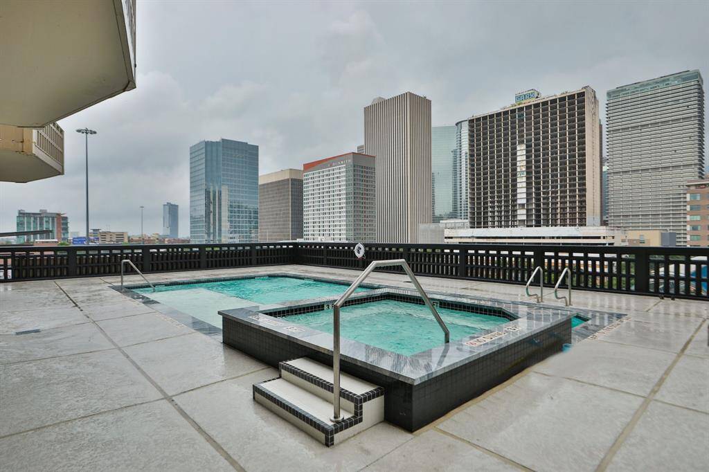 roof top pool