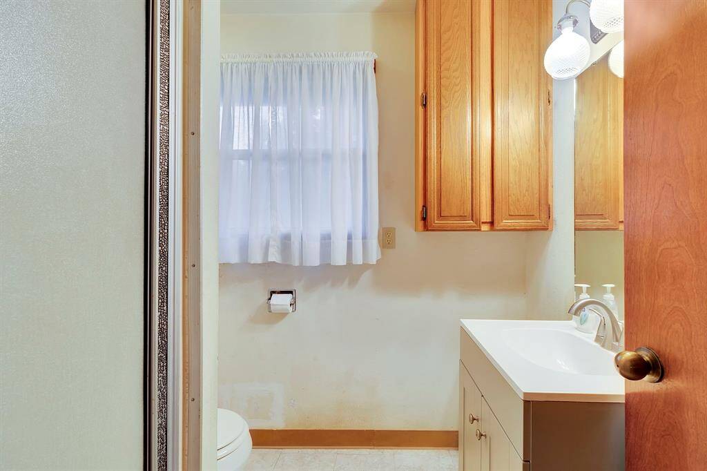 1st level bathroom with standup shower only.