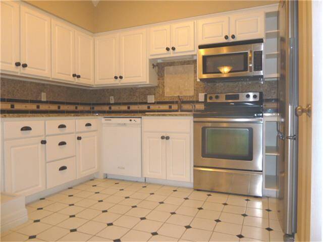 Beautifully Updated Kitchen