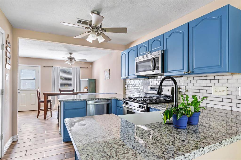 Beautifully remodeled kitchen