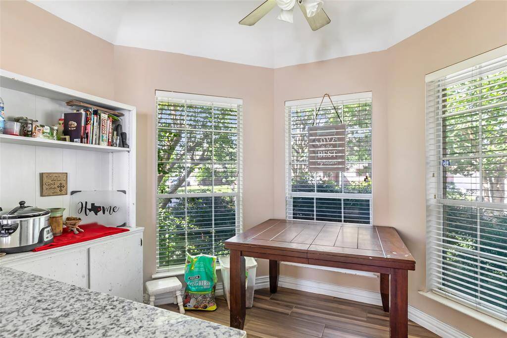 Breakfast area