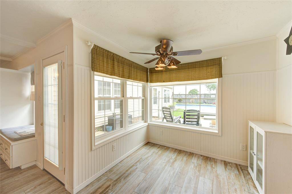 Williamsburg Settlement residents love Winborn Elementary centrally located in the neighborhood.