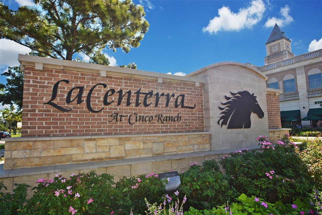LaCenterra offers shopping, dining, movies, monthly activities is just around the corner for your entertaining needs.