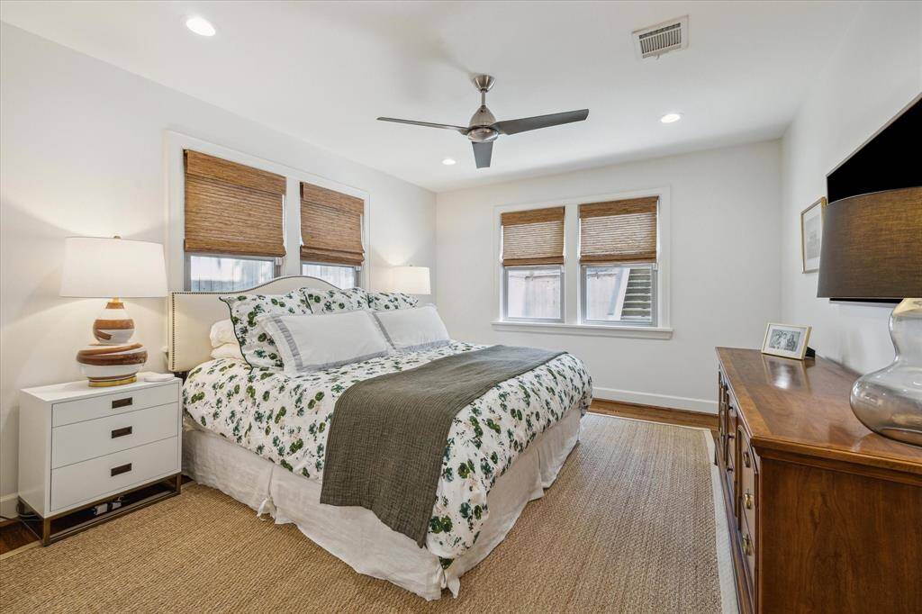 Primary suite is located at the southeast side of the 1st floor.