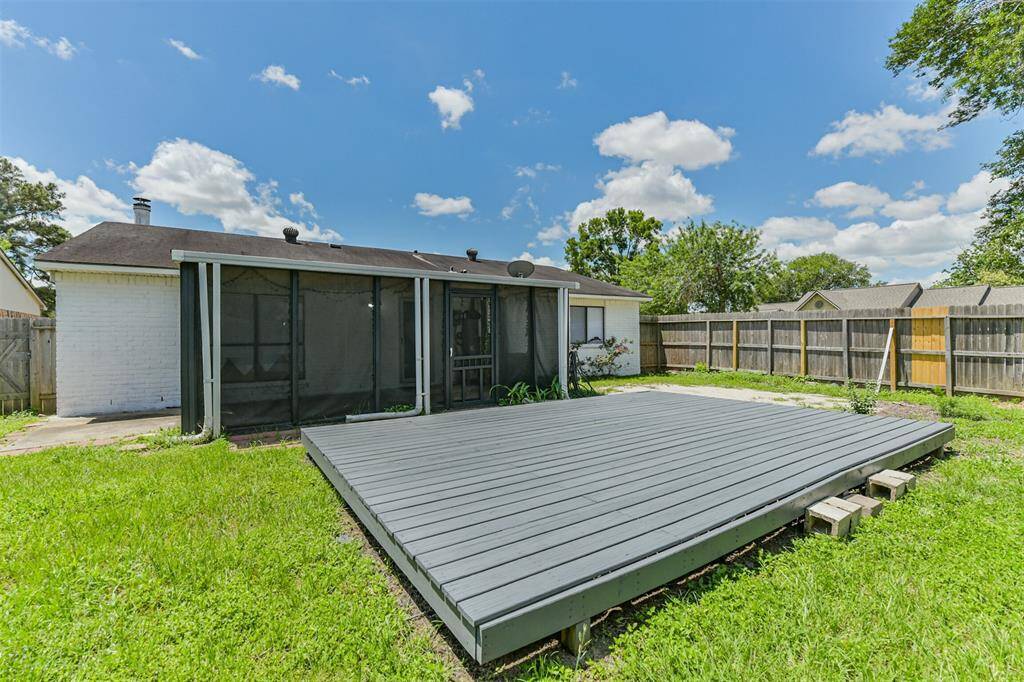 Back deck ready for entertaining