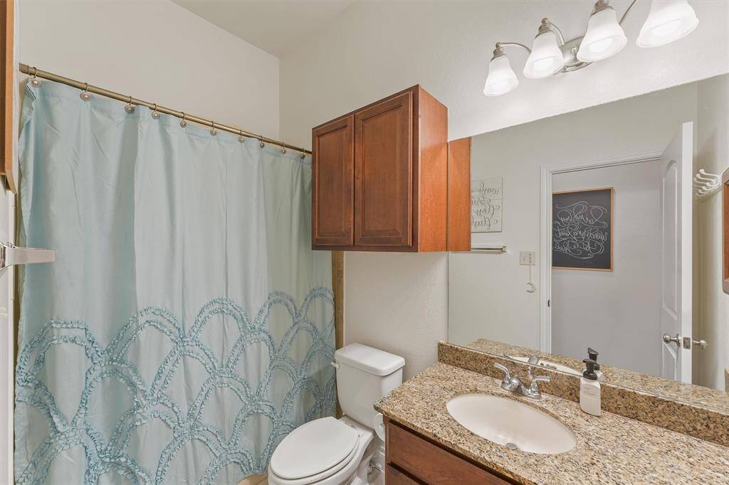 Full bath 2