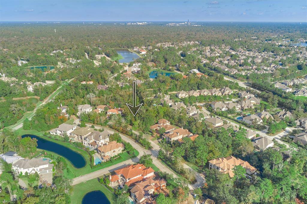.24 Acre private lot. located on cul-de-sac in Johnathan Landing.