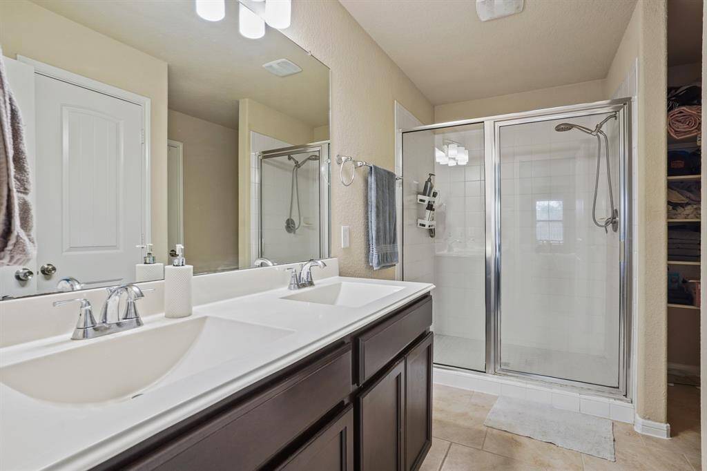 Primary bedroom ensuite with shower