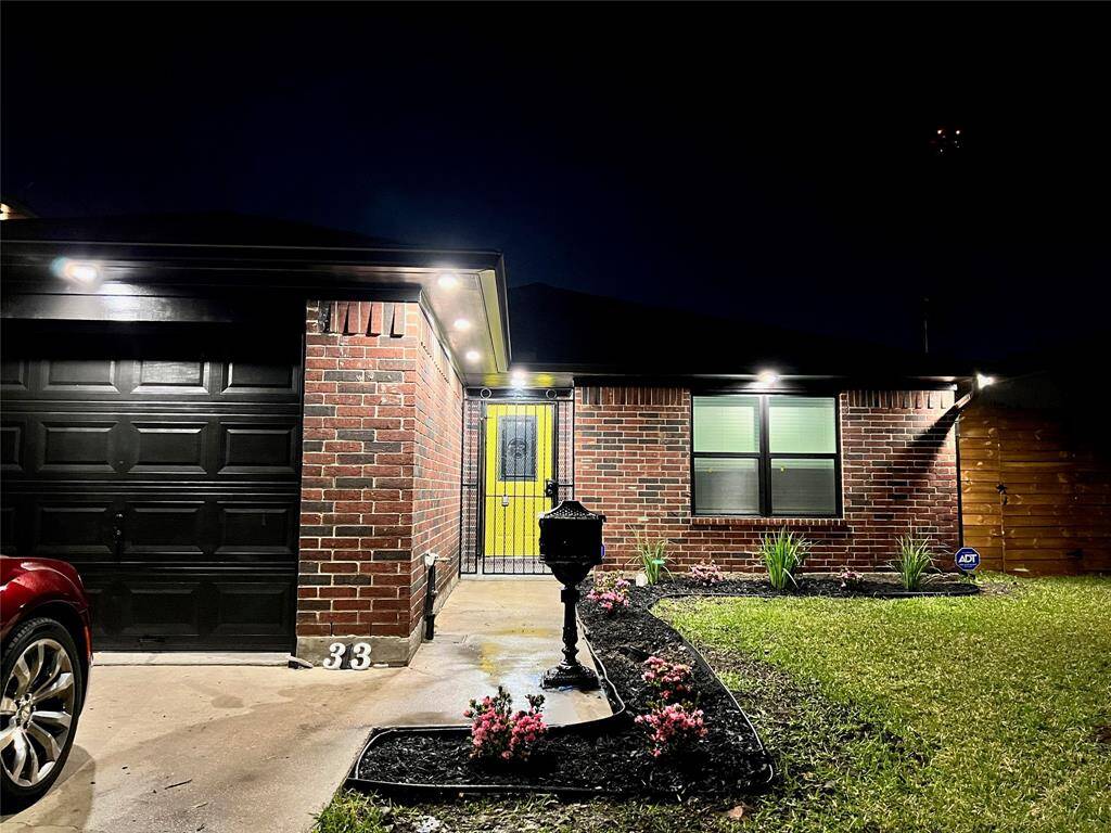 outdoor lighting at night