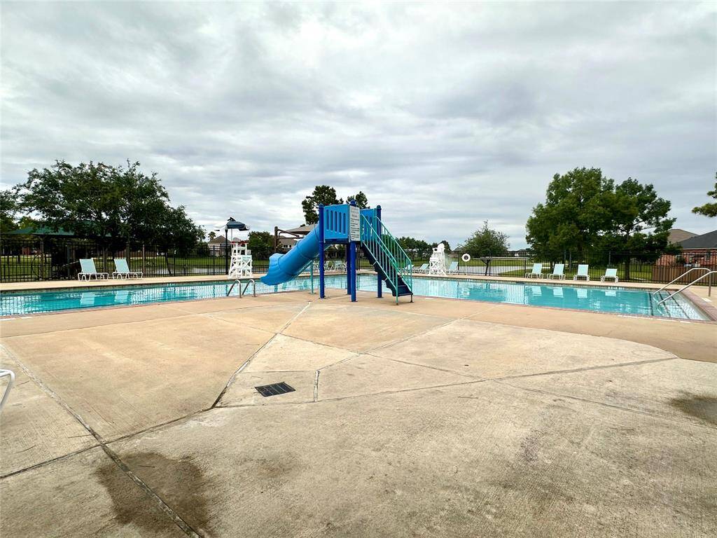 Neighborhood pool (pool tags are for optional additional purchase from the HOA)
