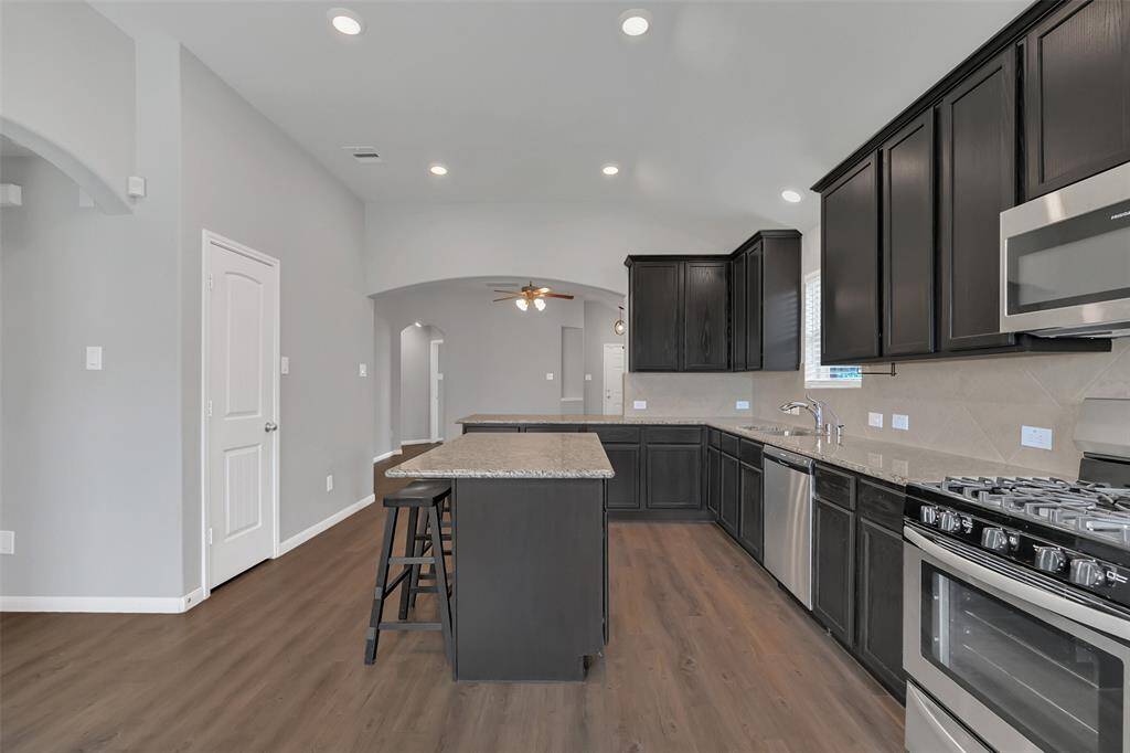 Did you notice the LED recessed lighting?