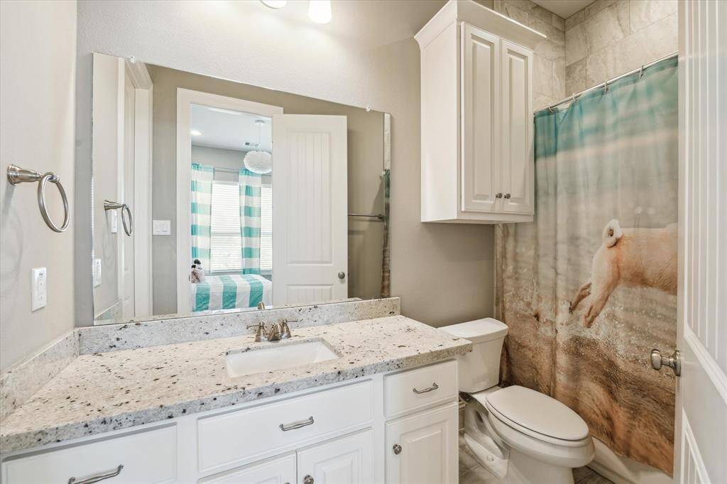 Private bathroom located in one of the guest bedroom.